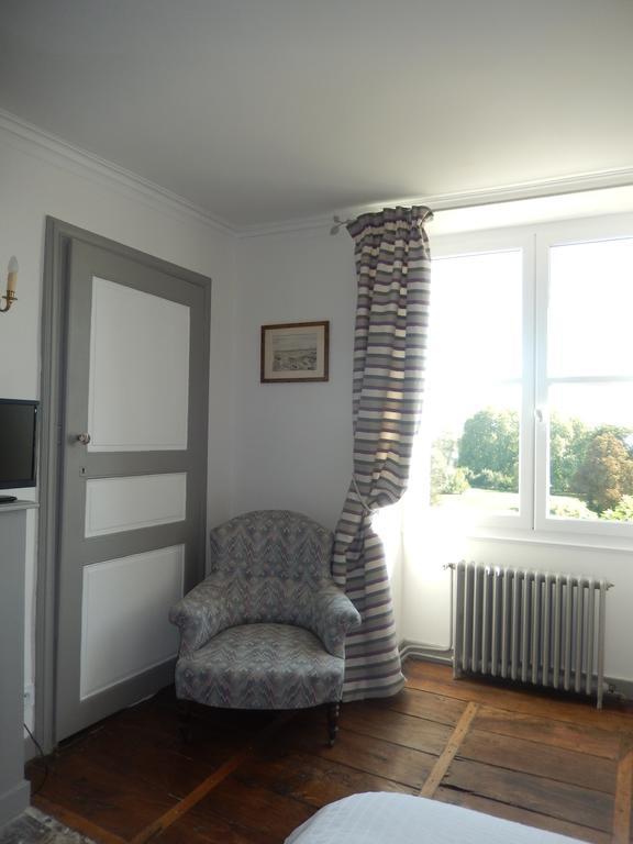 Bed and Breakfast Domaine de Puyrousse à Ribérac Chambre photo